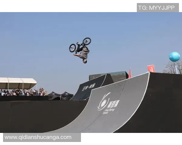 成都极限运动队精彩配合展现团队精神与竞技魅力的深度点评